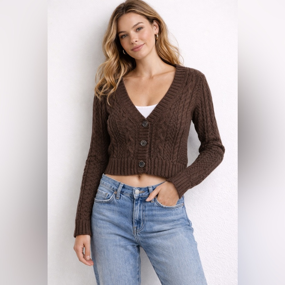 🤎 American Eagle Y2K Cable Knit Cropped Cardigan Brown Size Small 🤎